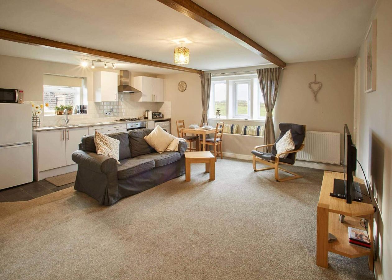 Host & Stay - Cosy Cottage Emley Exteriér fotografie