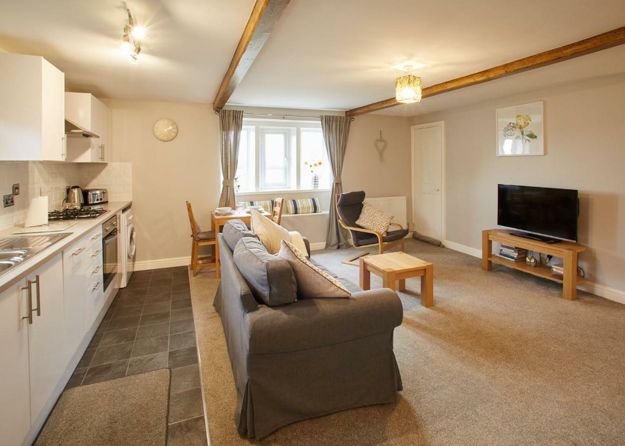 Host & Stay - Cosy Cottage Emley Exteriér fotografie
