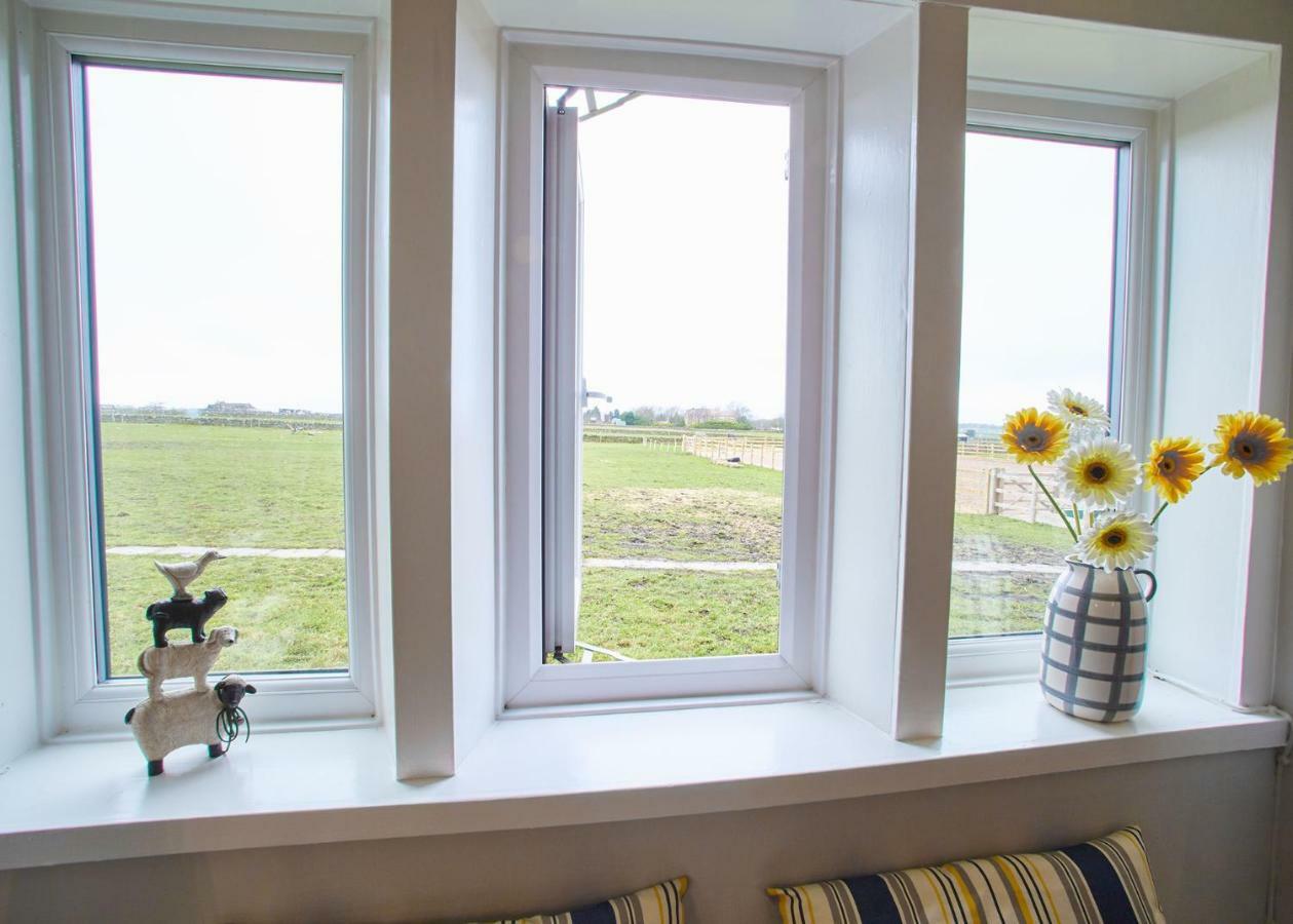 Host & Stay - Cosy Cottage Emley Exteriér fotografie